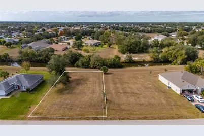 403 San Cristobal Avenue, Punta Gorda, FL 33983 - Photo 3