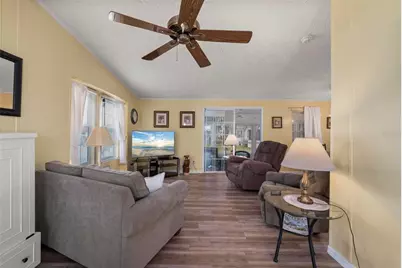 1000 Kings Highway #432, Port Charlotte, FL 33980 - Photo 9