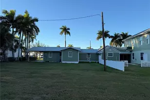 621 Or 625 W Retta Esplanade, Punta Gorda, FL 33950 - Photo 9