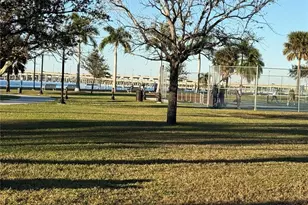 621 Or 625 W Retta Esplanade, Punta Gorda, FL 33950 - Photo 3