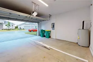 7773 Lakes Edge Ln, Port Charlotte, FL 33981 - Photo 19