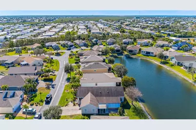 8632 Lake Front Court, Punta Gorda, FL 33950 - Photo 5