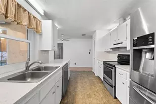 1540 NW 10th St, Boca Raton, FL 33486 - Photo 15