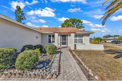 4318 Eastwood Drive, Sarasota, FL 34232 - Photo 5