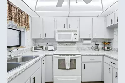 2000 Forrest Nelson Boulevard #C9, Port Charlotte, FL 33952 - Photo 9