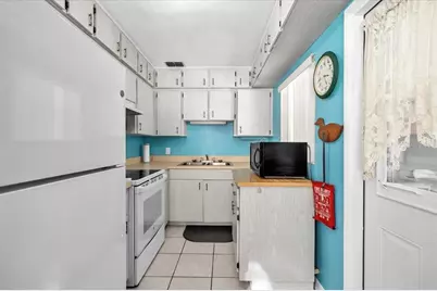 370 Duxbury Avenue, Port Charlotte, FL 33952 - Photo 9