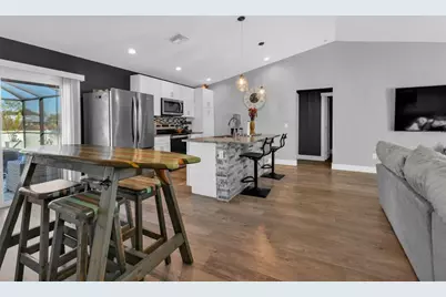 410 Garfield Avenue NW, Port Charlotte, FL 33952 - Photo 23