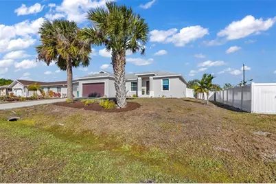 410 Garfield Avenue NW, Port Charlotte, FL 33952 - Photo 5