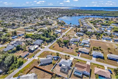 410 Garfield Avenue NW, Port Charlotte, FL 33952 - Photo 69