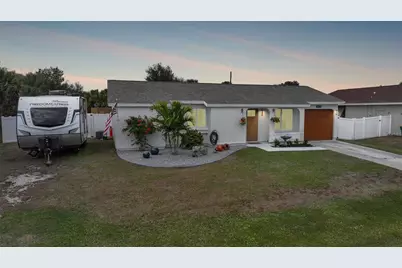 18970 McGrath Circle, Port Charlotte, FL 33948 - Photo 3