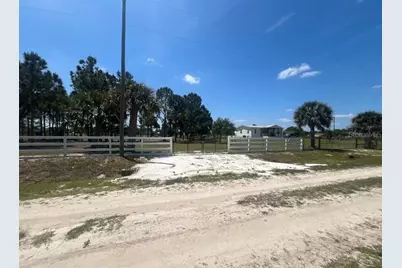 19788 284th Street NW, Okeechobee, FL 34972 - Photo 1