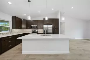 18854 Ackerman Ave, Port Charlotte, FL 33948 - Photo 9