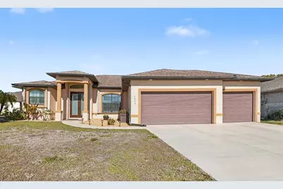 1275 Blue Lake Circle, Punta Gorda, FL 33983 - Photo 3