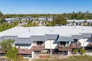 3242 Ramblewood Dr N, Sarasota, FL 34237 - Photo 25