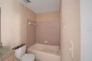 3242 Ramblewood Dr N, Sarasota, FL 34237 - Photo 13