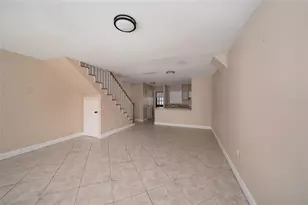 3242 Ramblewood Dr N, Sarasota, FL 34237 - Photo 5