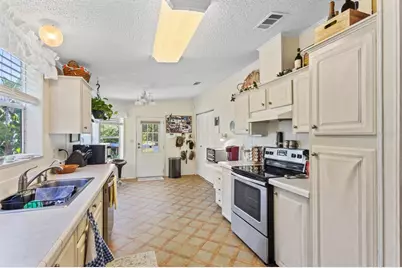 29414 Pine Villa Circle, Punta Gorda, FL 33982 - Photo 5