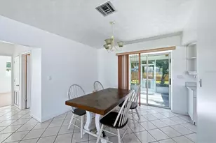 270 Southland Rd, Venice, FL 34293 - Photo 9