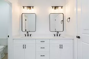 2588 Hemet St, North Port, FL 34288 - Photo 9