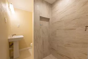 410 W Charlotte Ave, Punta Gorda, FL 33950 - Photo 7