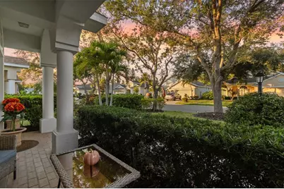 12224 Winding Woods Way, Lakewood Ranch, FL 34202 - Photo 9