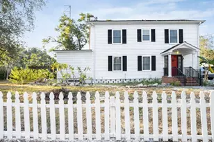 1013 Magnolia Dr, Clearwater, FL 33756 - Photo 3