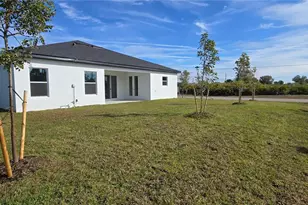 203 Wright Dr, Rotonda West, FL 33947 - Photo 3