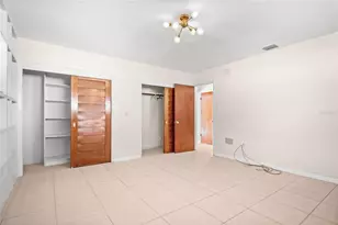 801 Pinellas Point Dr S, Saint Petersburg, FL 33705 - Photo 17