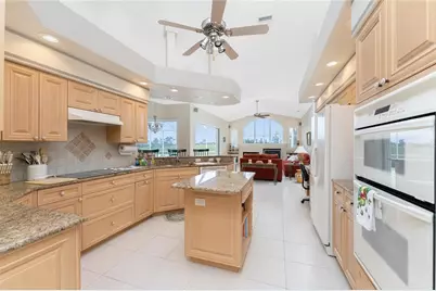 12109 SW Kingsway Circle, Lake Suzy, FL 34269 - Photo 25