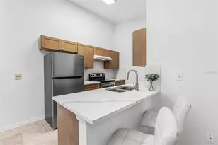 1518 SW Courtyards Ln, Cape Coral, FL 33914 - Photo 3