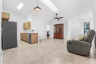 1518 SW Courtyards Ln, Cape Coral, FL 33914 - Photo 13