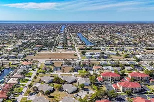 1518 SW Courtyards Ln, Cape Coral, FL 33914 - Photo 25