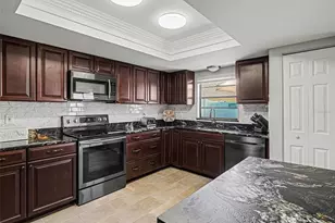 1801 Breth Ct, Sun City Center, FL 33573 - Photo 7