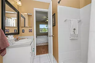 242 Annapolis Ln, Rotonda West, FL 33947 - Photo 37