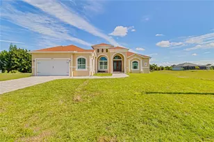 238 W Pine Valley Ln, Rotonda West, FL 33947 - Photo 1