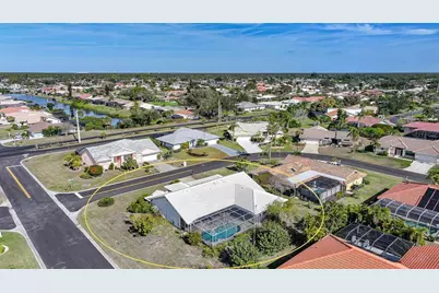 401 Firethorn Avenue, Englewood, FL 34223 - Photo 3