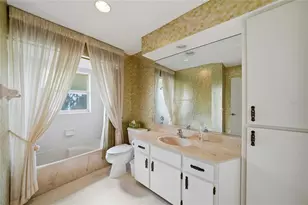 401 Firethorn Ave, Englewood, FL 34223 - Photo 23