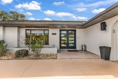 11903 SW Kingsway Circle, Lake Suzy, FL 34269 - Photo 3