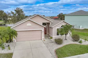 2735 Suncoast Lakes Blvd, Punta Gorda, FL 33980 - Photo 5