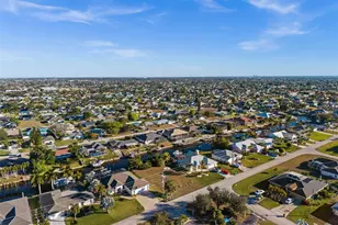 241 SW 40th St, Cape Coral, FL 33914 - Photo 11