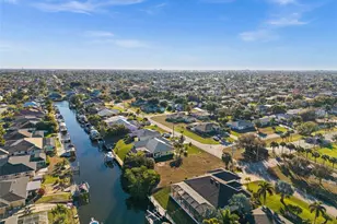 241 SW 40th St, Cape Coral, FL 33914 - Photo 9