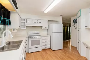 3301 Goldfinch Ln, Englewood, FL 34224 - Photo 5