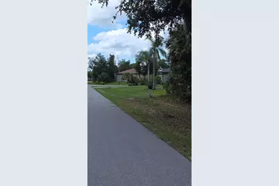 276 Camden Lane, Port Charlotte, FL 33953 - Photo 3