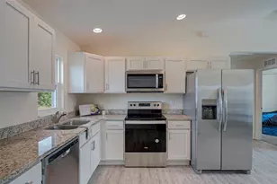 3061 Adcock Dr, Labelle, FL 33935 - Photo 9