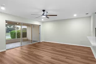 26922 White Plains Way, Leesburg, FL 34748 - Photo 11