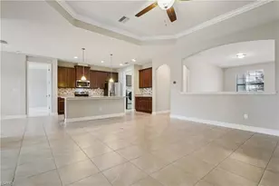11913 Sunburst Marble Rd, Riverview, FL 33579 - Photo 9