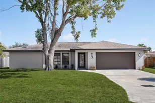 1773 Coconut Dr, Venice, FL 34293 - Photo 1