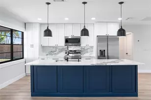 1773 Coconut Dr, Venice, FL 34293 - Photo 7