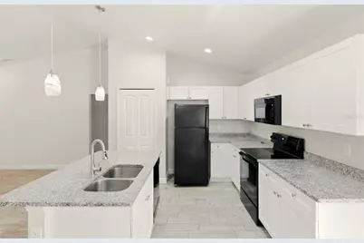 19095 Roosevelt Avenue, Port Charlotte, FL 33954 - Photo 9