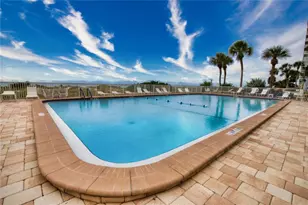 627 Alhambra Rd, Venice, FL 34285 - Photo 15